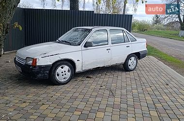 Седан Opel Kadett 1990 в Луцьку
