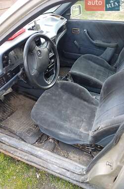 Седан Opel Kadett 1991 в Чуднове