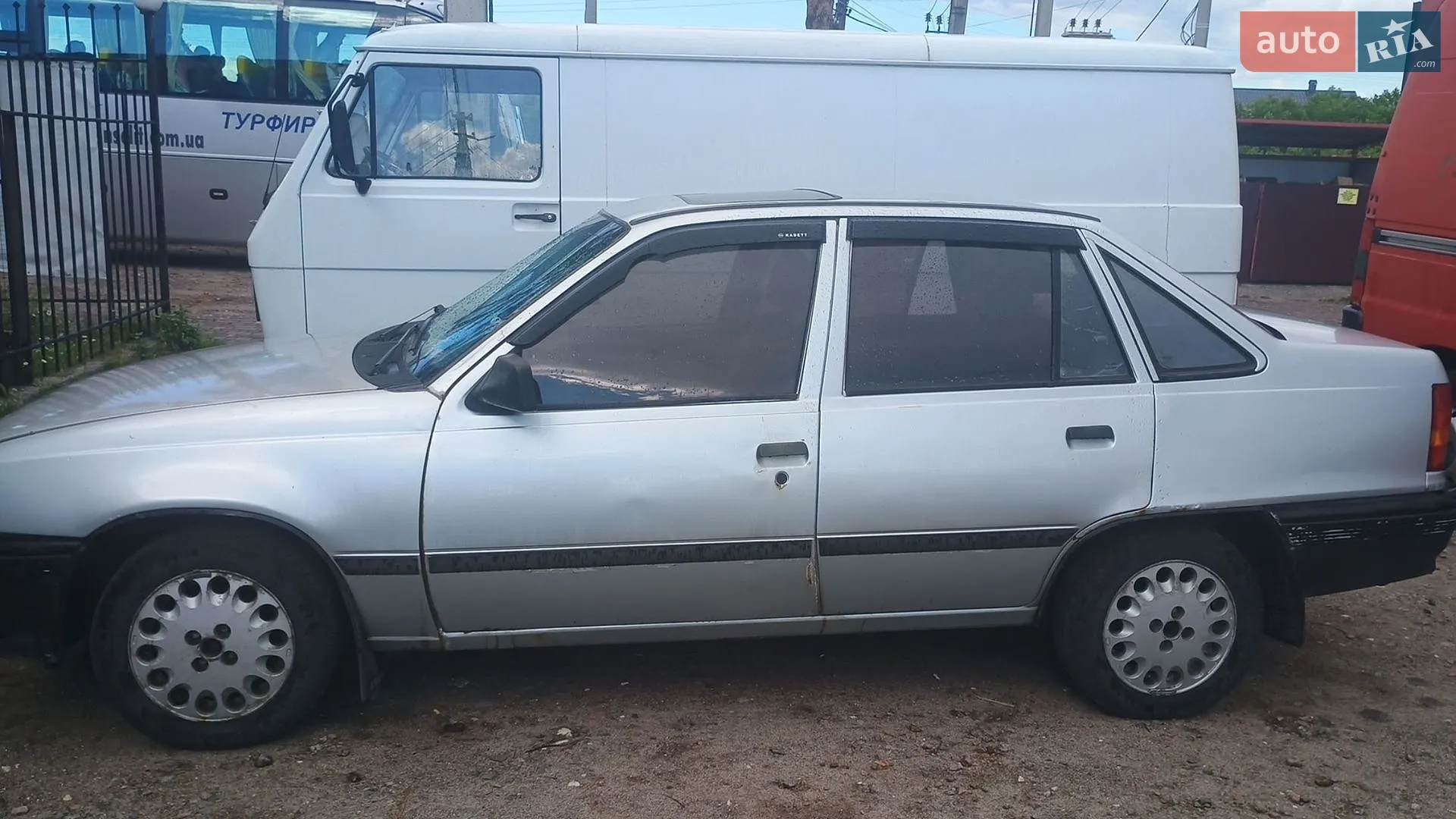 Opel Kadett 1988 VIN W0L000039J5227493 фото оголошення 5 з 6