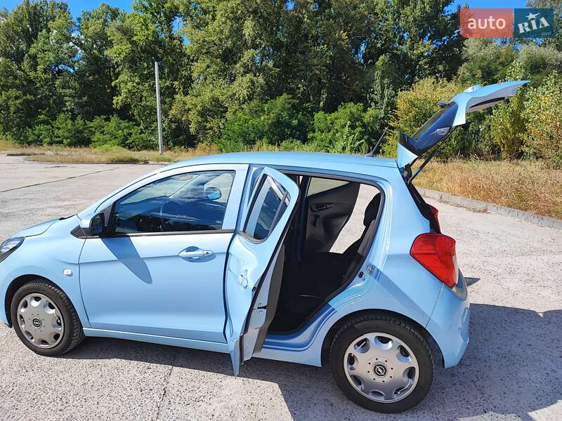 Хэтчбек Opel Karl 2015 в Каневе