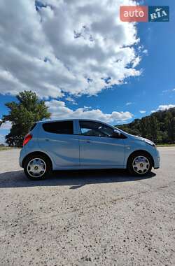 Хэтчбек Opel Karl 2015 в Каневе