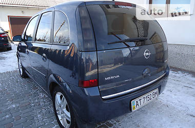 Хэтчбек Opel Meriva 2006 в Ивано-Франковске