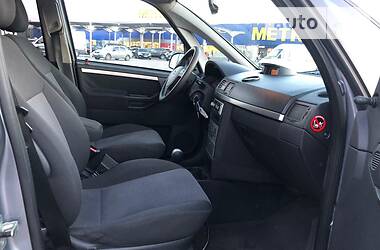 Хетчбек Opel Meriva 2004 в 