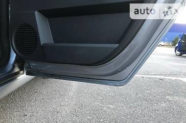 Хетчбек Opel Meriva 2004 в 