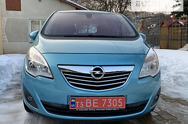 Хэтчбек Opel Meriva 2011 в Стрые