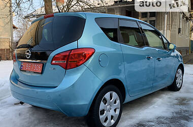 Хэтчбек Opel Meriva 2011 в Стрые