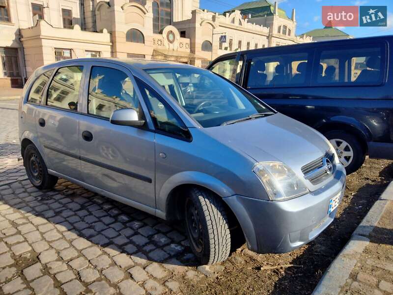 Минивэн Opel Meriva 2004 в Сторожинце
