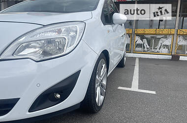 Минивэн Opel Meriva 2010 в 