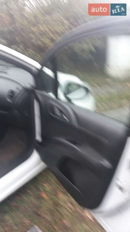 Микровэн Opel Meriva 2011 в Стрые фото 8 Микровэн Opel Meriva 2011 в Стрые