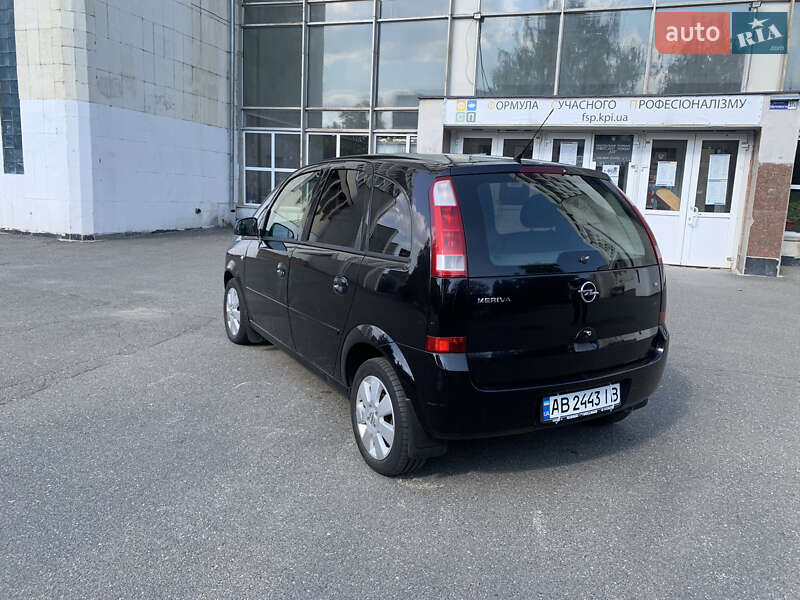 Микровэн Opel Meriva 2004 в Киеве