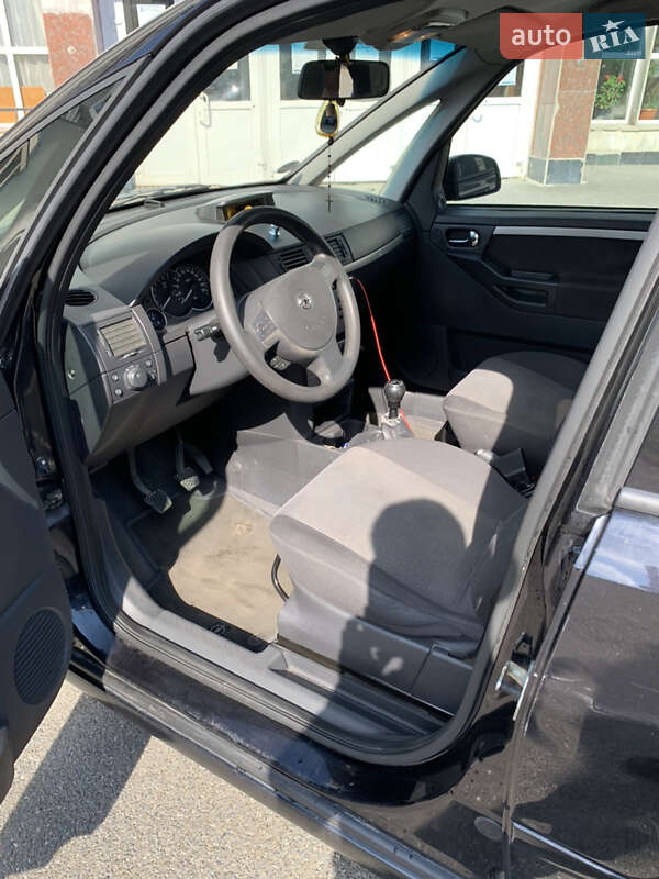 Микровэн Opel Meriva 2004 в Киеве