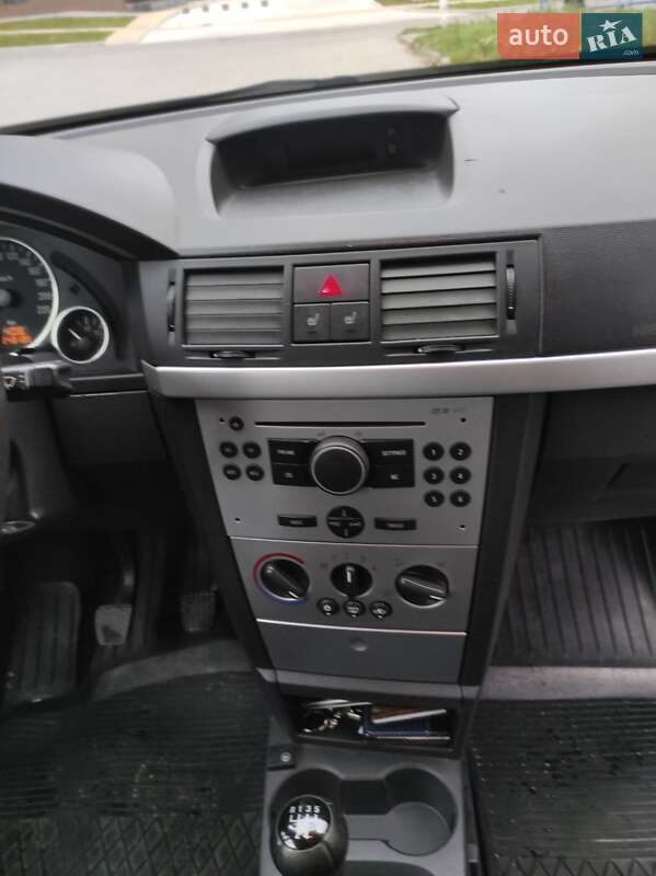 Мікровен Opel Meriva 2005 в Нововолинську