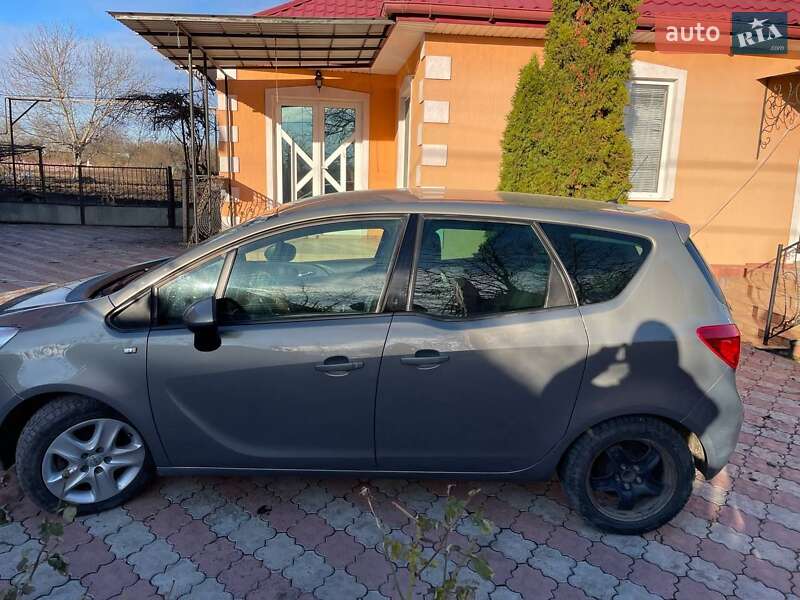 Мікровен Opel Meriva 2012 в Сокирянах