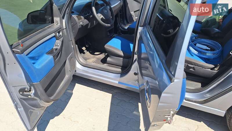 Мікровен Opel Meriva 2004 в Кременчуці