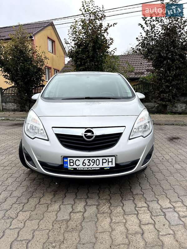 Мікровен Opel Meriva 2013 в Городку