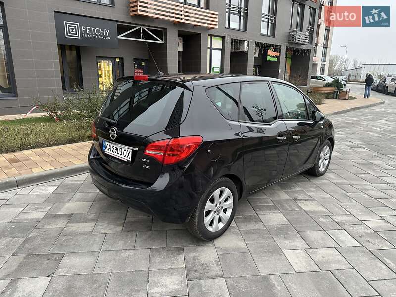 Микровэн Opel Meriva 2011 в Киеве