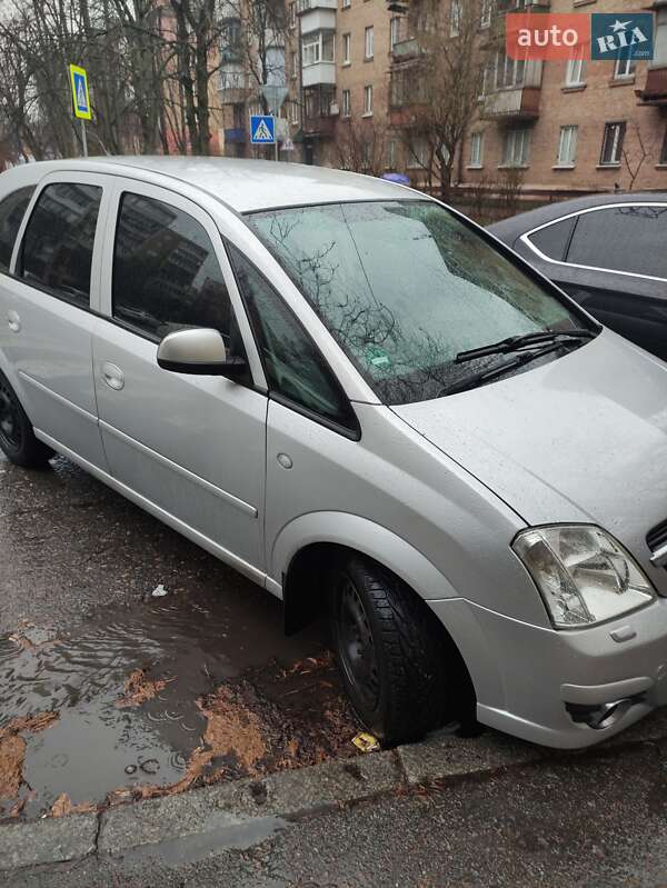 Микровэн Opel Meriva 2005 в Киеве
