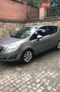 Микровэн Opel Meriva 2010 в Бережанах