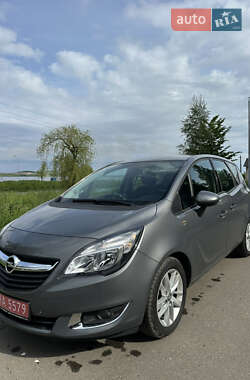 Мікровен Opel Meriva 2015 в Бурштині