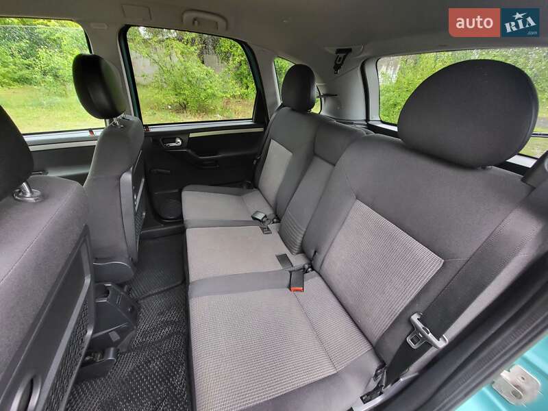 Мікровен Opel Meriva 2004 в Дубровиці