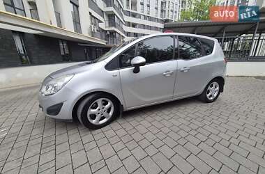 Микровэн Opel Meriva 2011 в 
