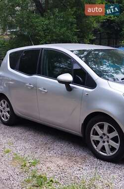 Микровэн Opel Meriva 2011 в Полтаве