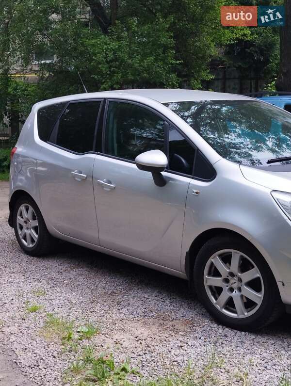 Микровэн Opel Meriva 2011 в 