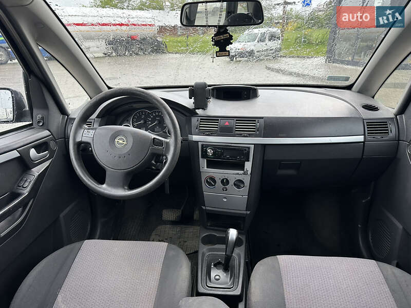 Микровэн Opel Meriva 2004 в 
