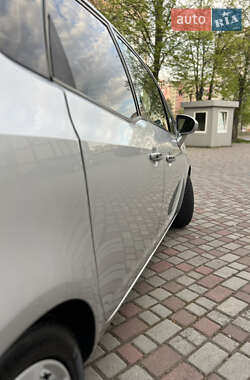 Микровэн Opel Meriva 2012 в 