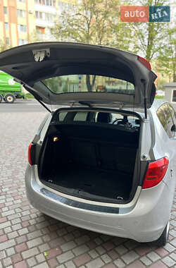 Микровэн Opel Meriva 2012 в 