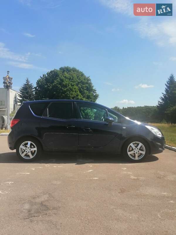 Мікровен Opel Meriva 2011 в Рівному