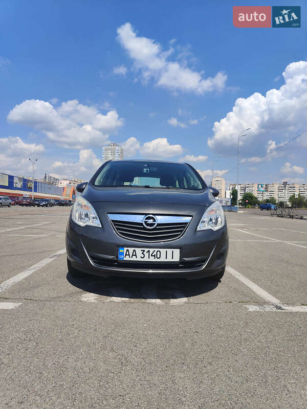 Opel Meriva 2011