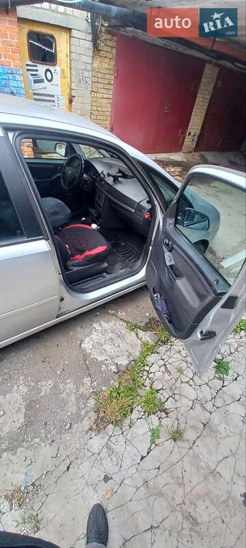 Микровэн Opel Meriva 2004 в Киеве
