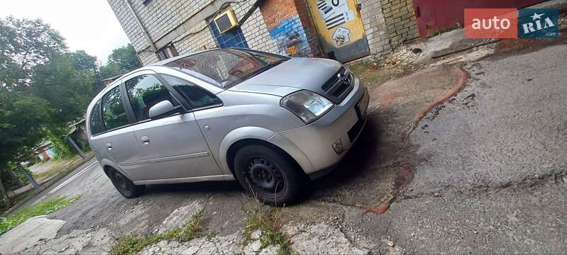 Микровэн Opel Meriva 2004 в Киеве