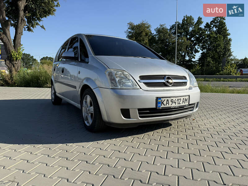 Opel Meriva 2004