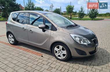 Микровэн Opel Meriva 2010 в Львове