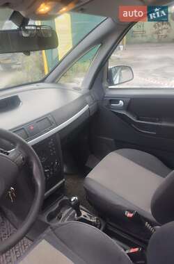 Микровэн Opel Meriva 2004 в 