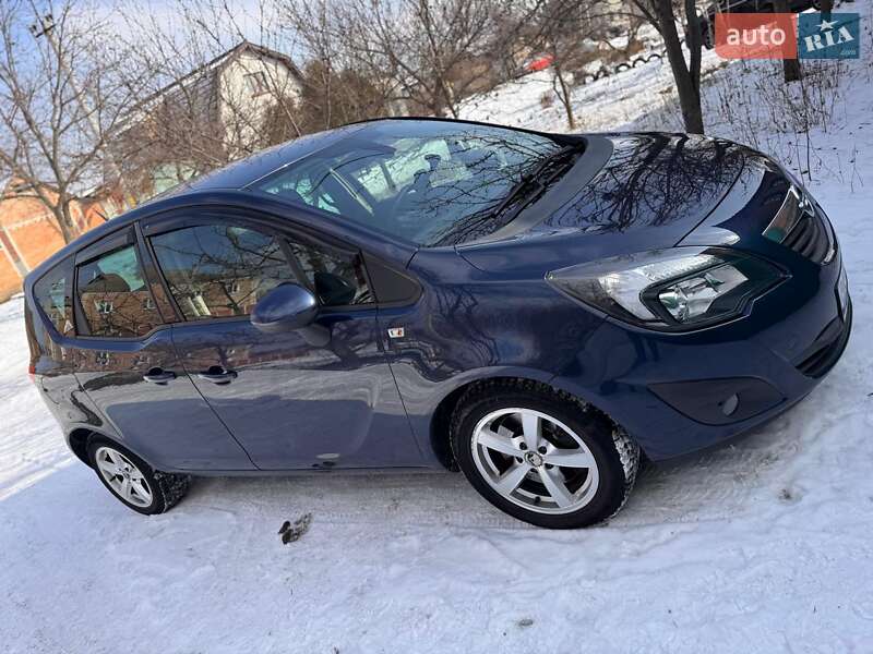 Микровэн Opel Meriva 2013 в 