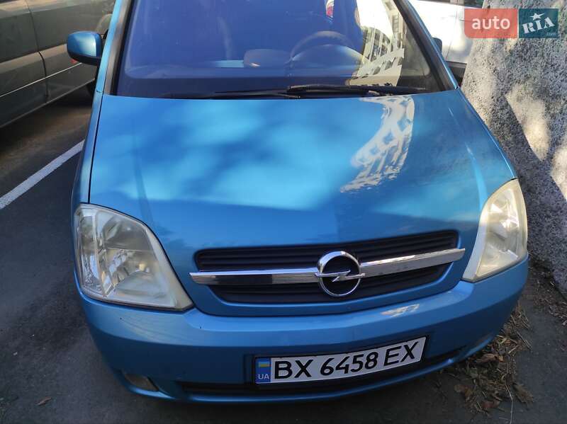 Микровэн Opel Meriva 2004 в  фото Микровэн Opel Meriva 2004 в