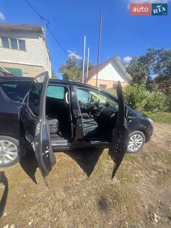 Микровэн Opel Meriva 2015 в Гостомеле