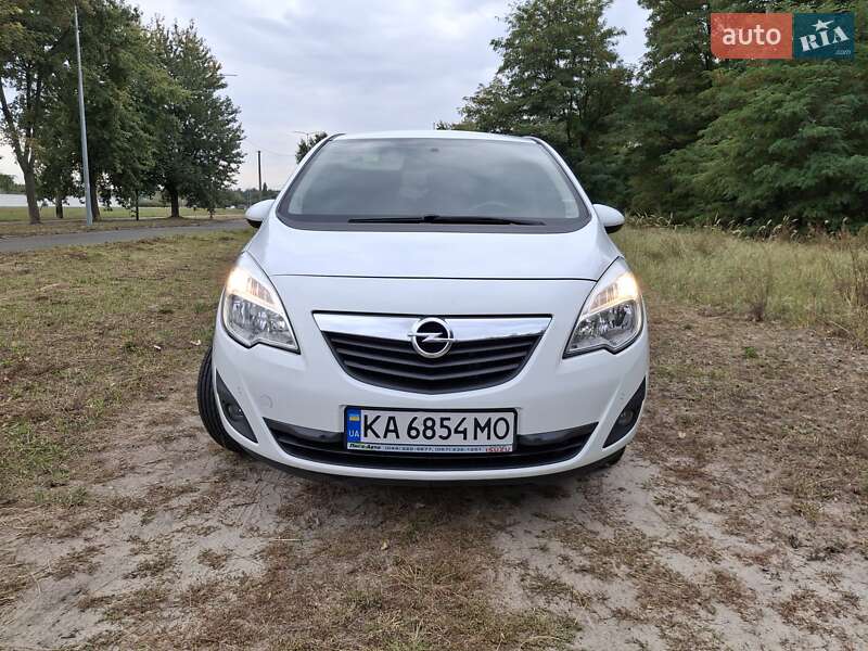 Микровэн Opel Meriva 2011 в Киеве