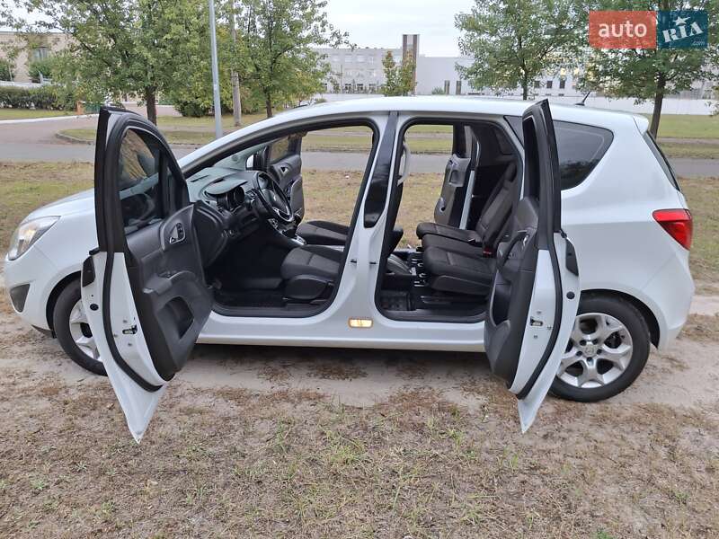 Микровэн Opel Meriva 2011 в Киеве