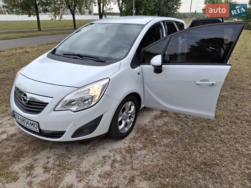 Микровэн Opel Meriva 2011 в Киеве