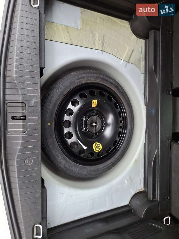 Микровэн Opel Meriva 2011 в Киеве