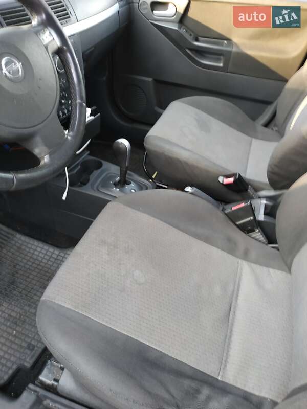 Мікровен Opel Meriva 2006 в Сваляві