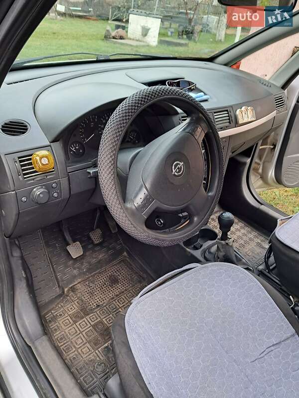 Микровэн Opel Meriva 2005 в Коростене