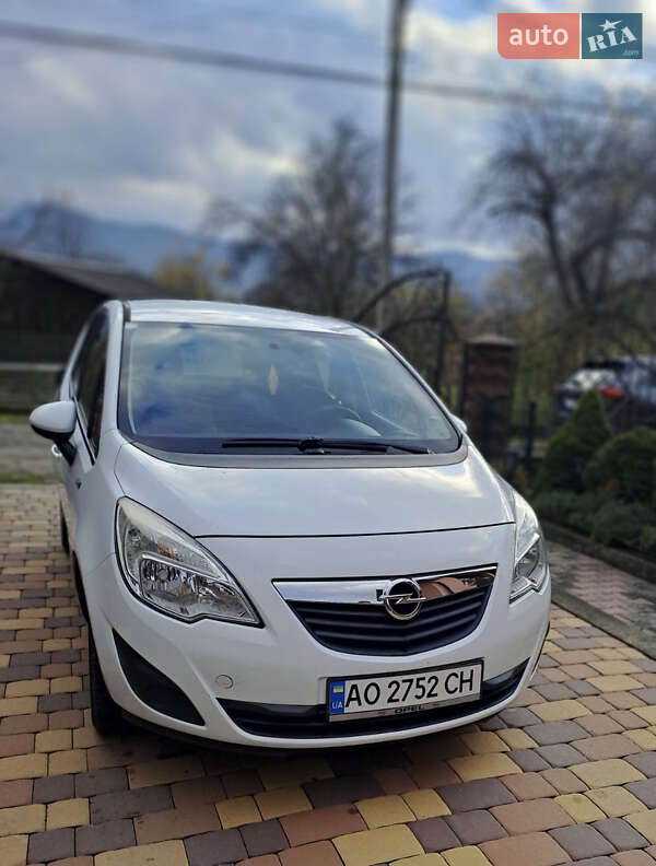 Микровэн Opel Meriva 2011 в Тячеве фото Микровэн Opel Meriva 2011 в Тячеве