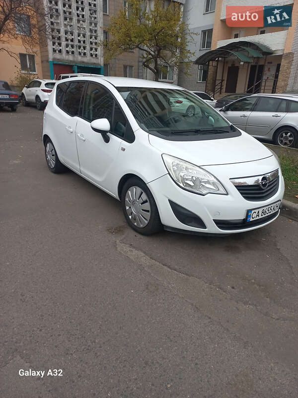 Микровэн Opel Meriva 2010 в Черкассах