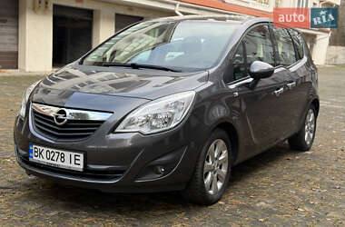 Микровэн Opel Meriva 2010 в Киеве