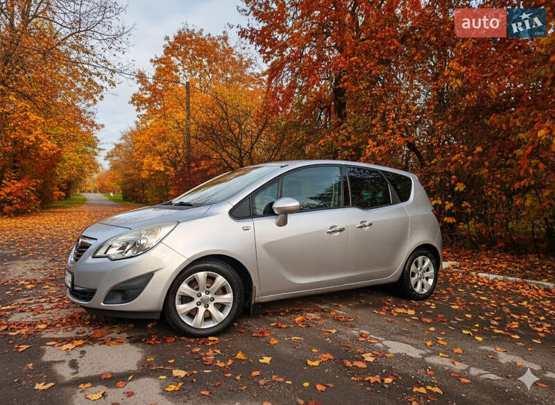 Микровэн Opel Meriva 2011 в Ровно